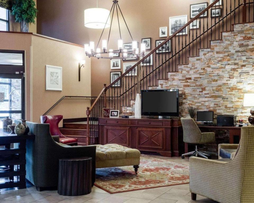 Comfort Suites Starkville Εξωτερικό φωτογραφία