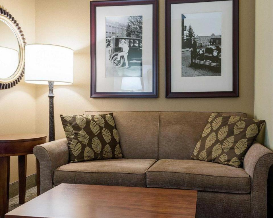 Comfort Suites Starkville Εξωτερικό φωτογραφία