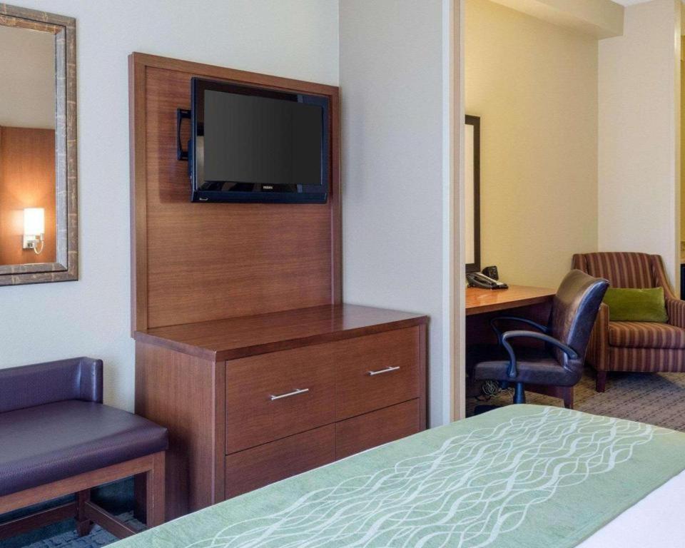 Comfort Suites Starkville Εξωτερικό φωτογραφία