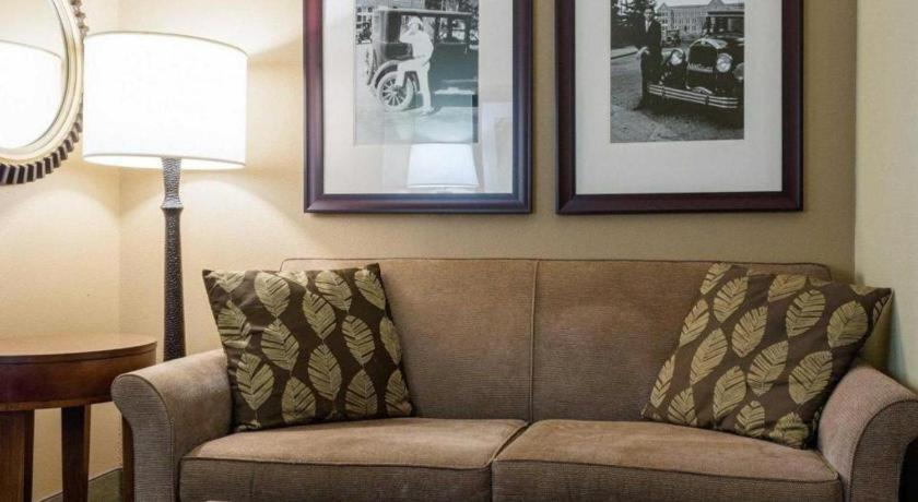 Comfort Suites Starkville Εξωτερικό φωτογραφία
